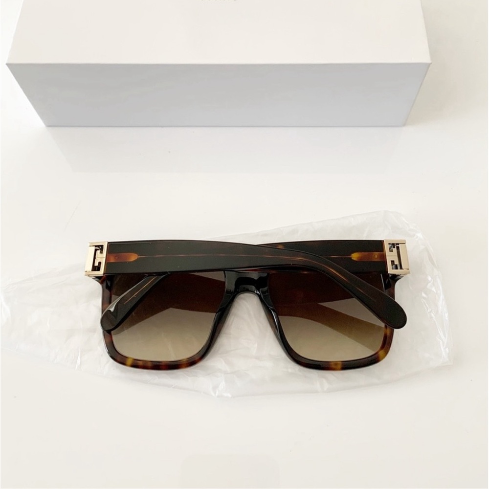 💯Authentic NWT Givenchy designer sunglasses - tortoise colorway - square 🎉 - Picture 9 of 12
